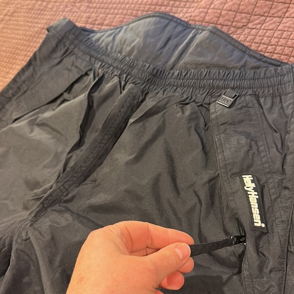 🏂L Helly Hansen black snowboard pants. The waterproof breathable Helly-Tech EUC - Picture 3 of 15